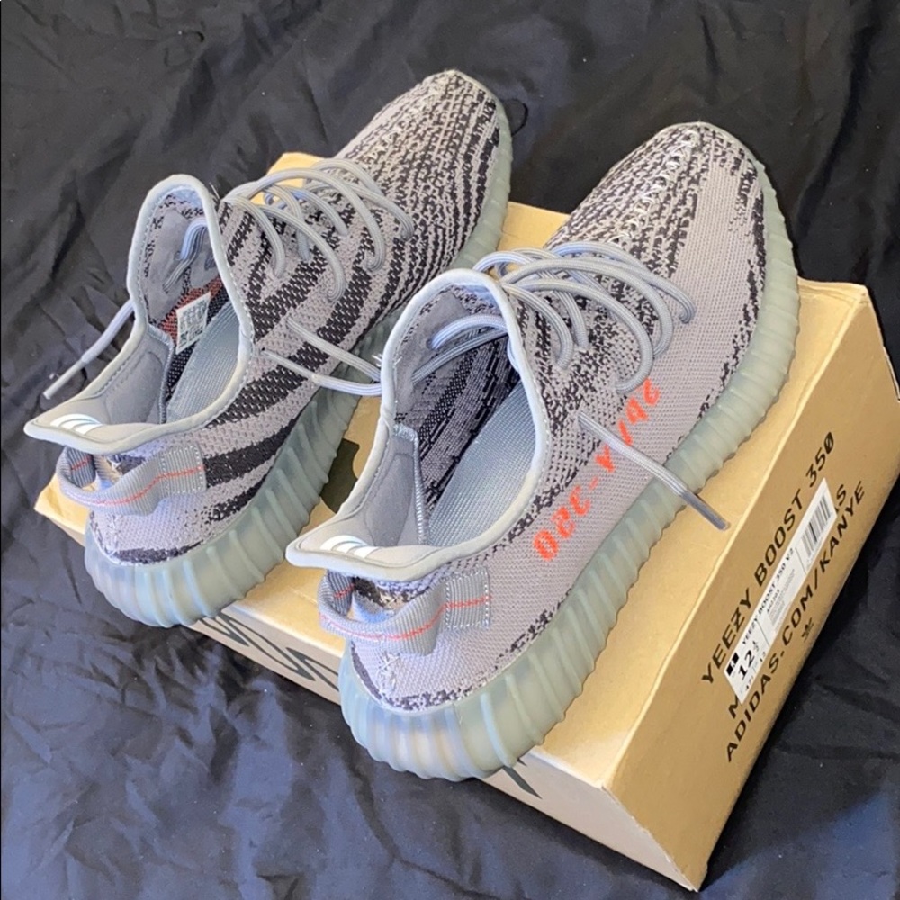 Yeezy Boost 350 V2